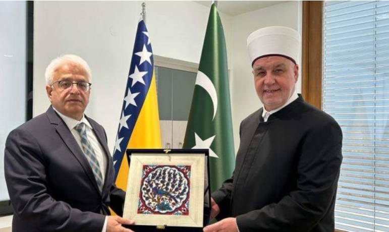 Nënkryetari i TIKA-s Çevik u takua me Presidentin e Unionit Islamik të Bosnje e Hercegovinës, Kavazoviq