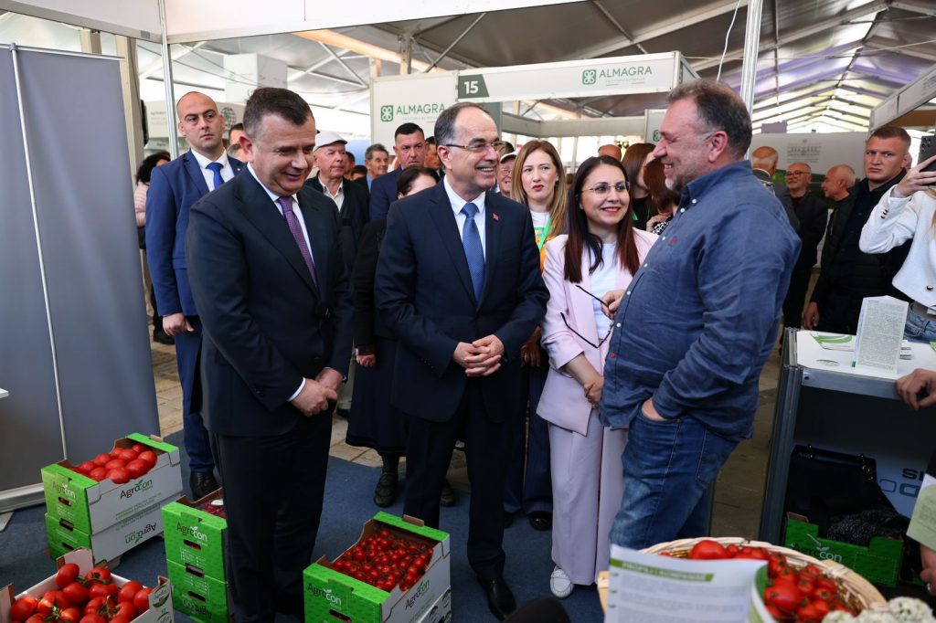 Panairi ndërkombëtar i bujqësisë në Lushnjë, Begaj: Ruajtje e cilësisë dhe sigurisë së produkteve