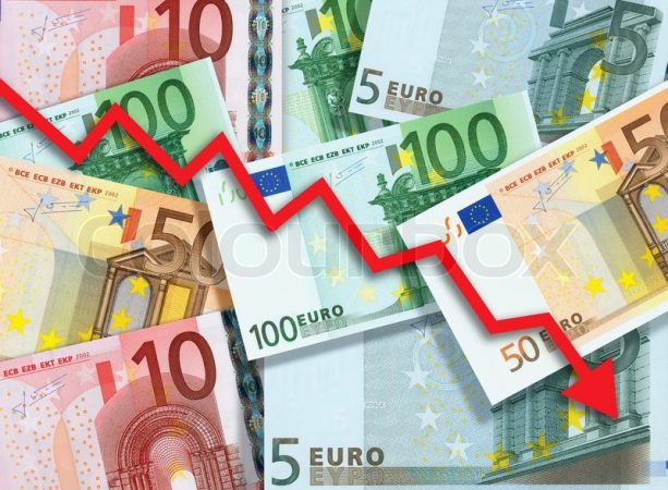 Euro e mbyll javën në rritje, kthehet sipër 106 lekëve për herë të parë që nga qershori