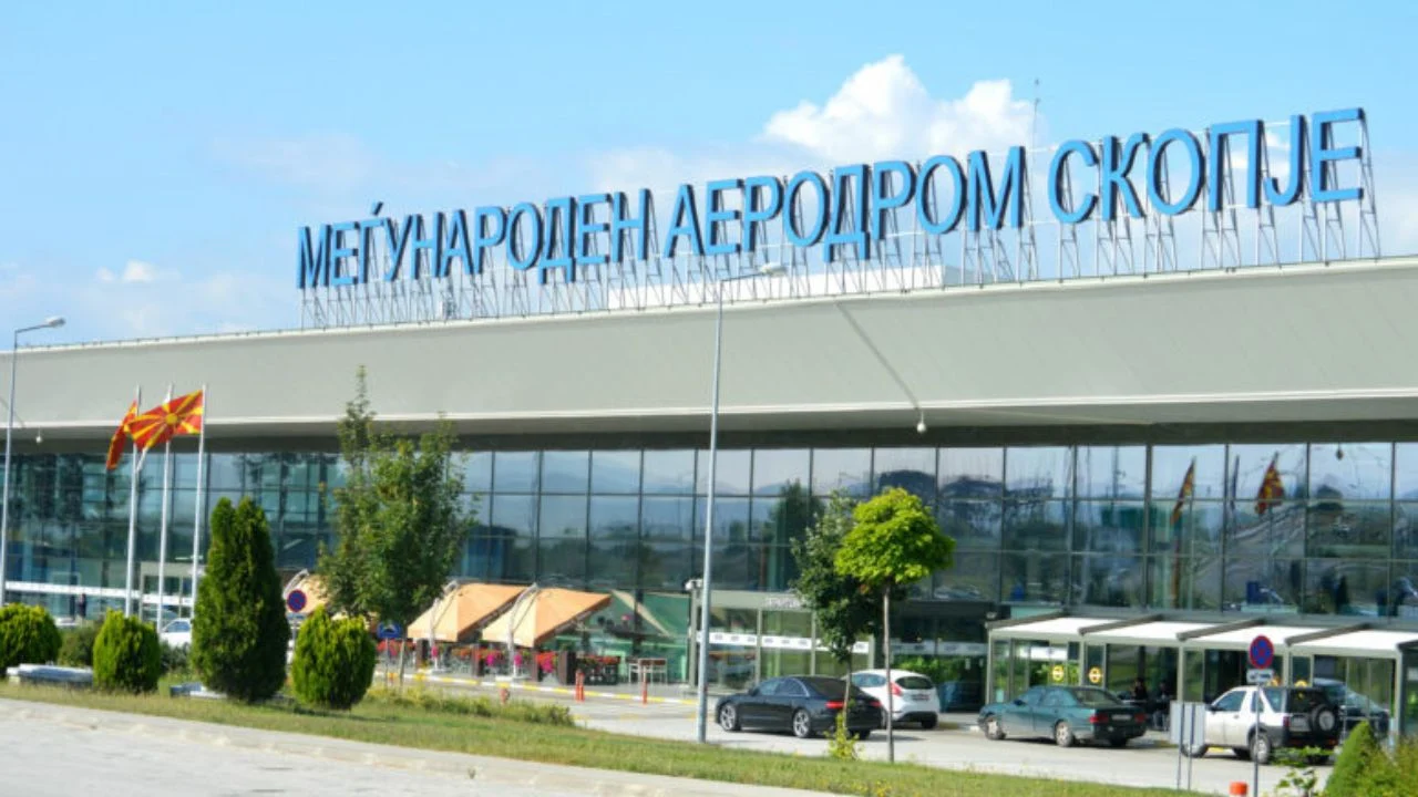 Incidenti me presidenten Osmani, reagon kompania që menaxhon Aeroportin Ndërkombëtar të Shkupit: U bë kontroll standard i pasagjeres dhe bagazheve të saj