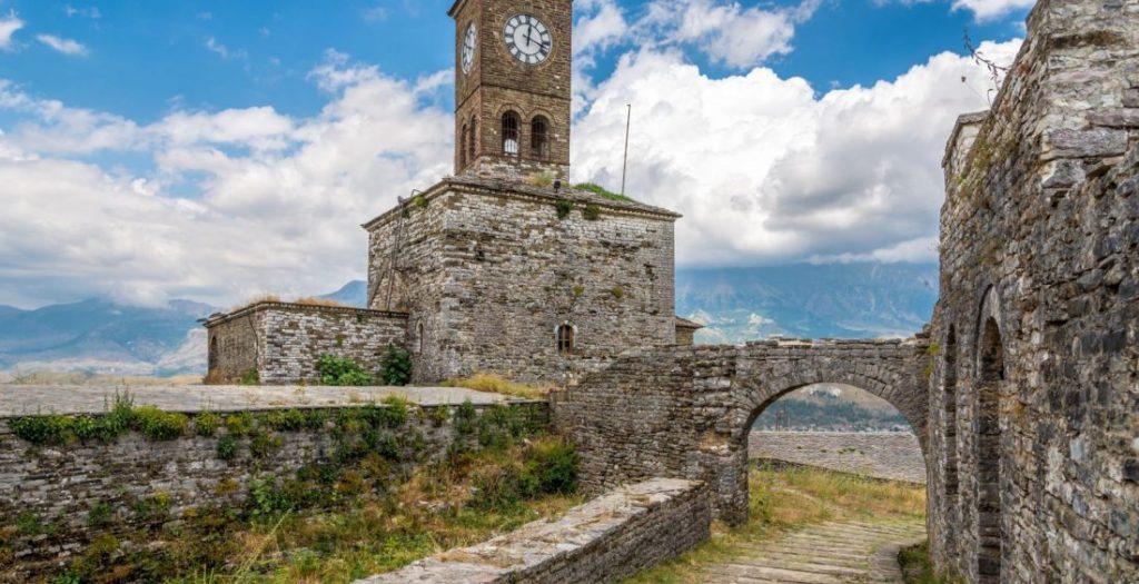 Kalaja e Gjirokastrës tjetër rekord vizitorësh