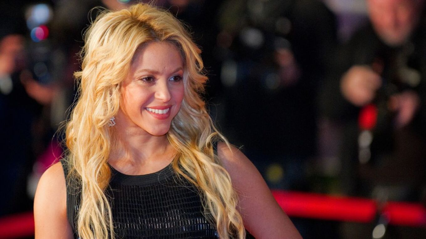 Shakira prezanton albumin e saj të ri “Gratë nuk qajnë më”