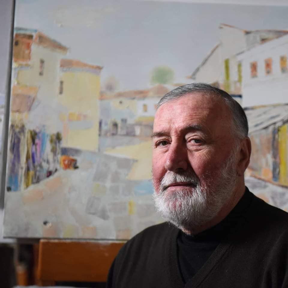 Piktori Vangjo Vasili çel ekspozitën vetjake në Pogradec