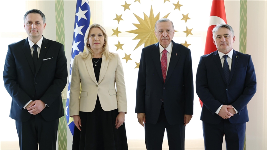 Presidenti Erdoğan takon anëtarët e presidencës së Bosnjë dhe Hercegovinës