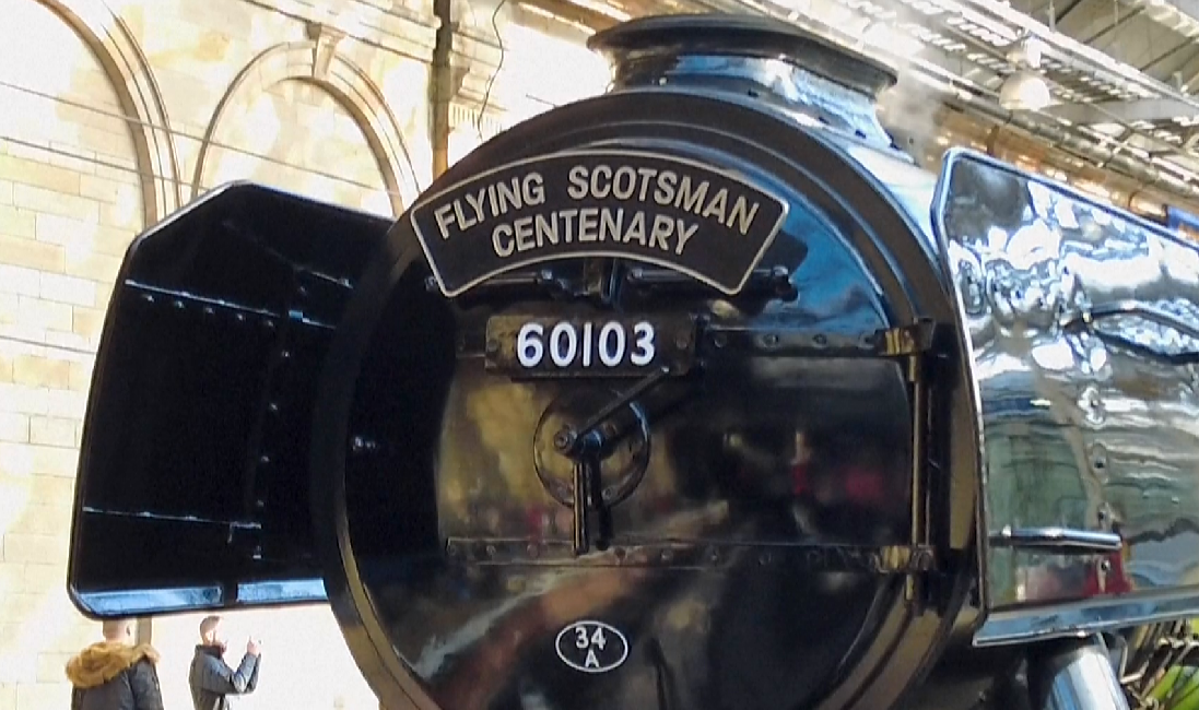 Treni historik me avull i Skocisë mbush 100 vjetorin e shpejtësisë mbi 100 milje në orë (fotot)