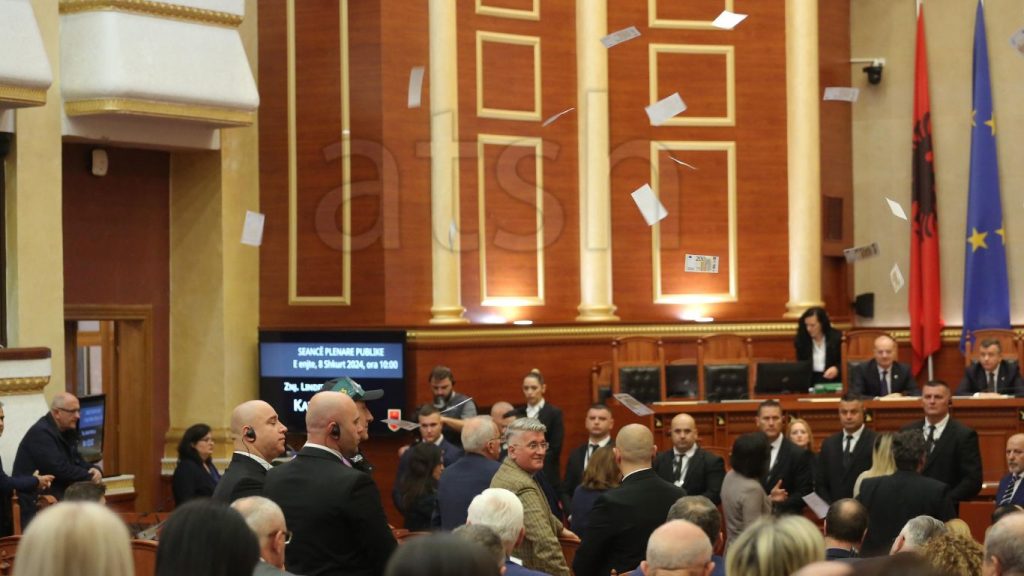 “Etika” përjashton 40 ditë nga Kuvendi Palokën dhe 20 ditë deputetin Doda