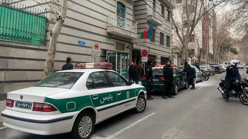Sulm i armatosur ndaj ambasadës së Azerbajxhanit në Teheran, një i vdekur