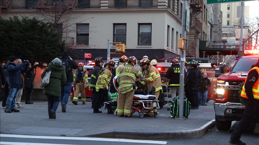 Dhjetëra të plagosur si pasojë e përplasjes së dy trenave të metrosë në New York