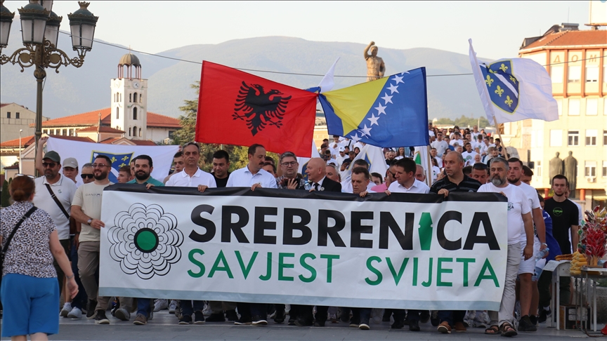 Shkup, mbahet marsh përkujtimor për përvjetorin e gjenocidit në Srebrenicë
