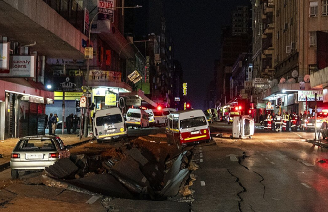 Shpërthim i frikshëm në rrugën kryesore në Johanesburg, 41 të plagosur