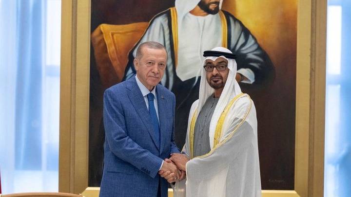Presidenti Erdoğan takohet me Presidentin e EBA-së Al Nahyan
