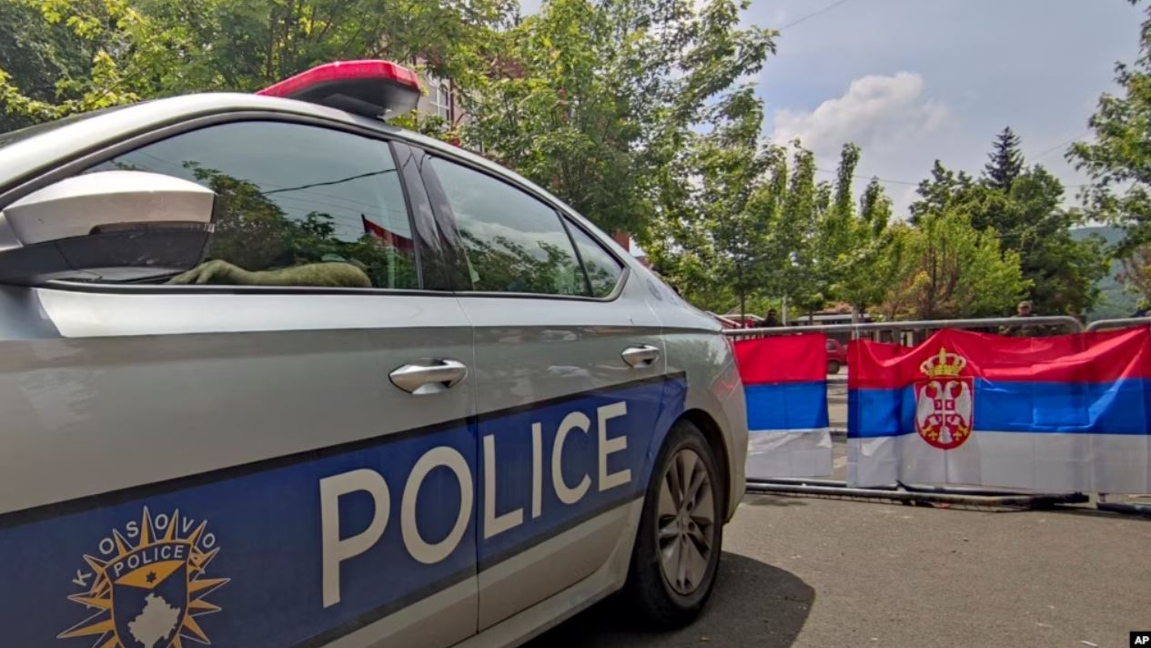 Shpërthime pranë stacioneve policore në Zveçan dhe Mitrovicë të Veriut