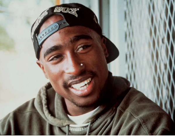 Tupac-ut i jepet një yll në 'Walk of Fame' 27 vjet pas vdekjes!