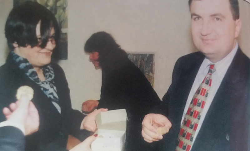 Si u martuan fshehtas Meta dhe Monika 25 vjet më parë, me dëshmitar... ambasadorin zvicerian dhe Erion Braçen