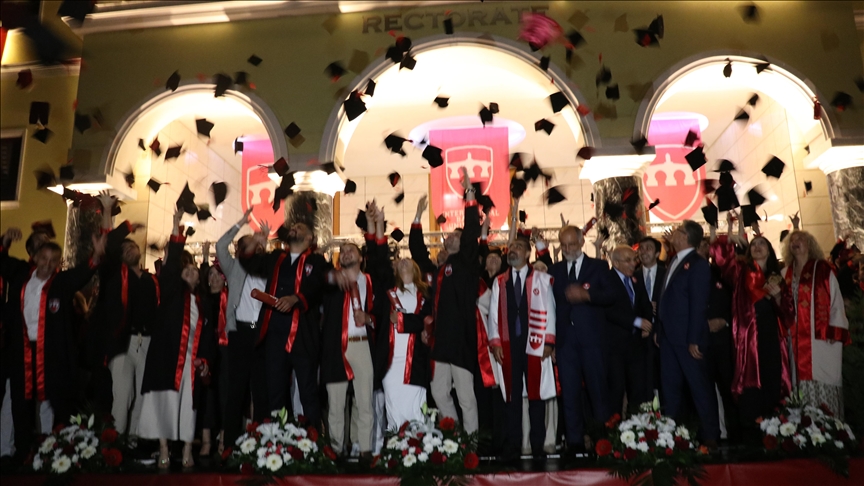 Mbahet ceremonia e diplomimit në Universitetin Ndërkombëtar Ballkanik