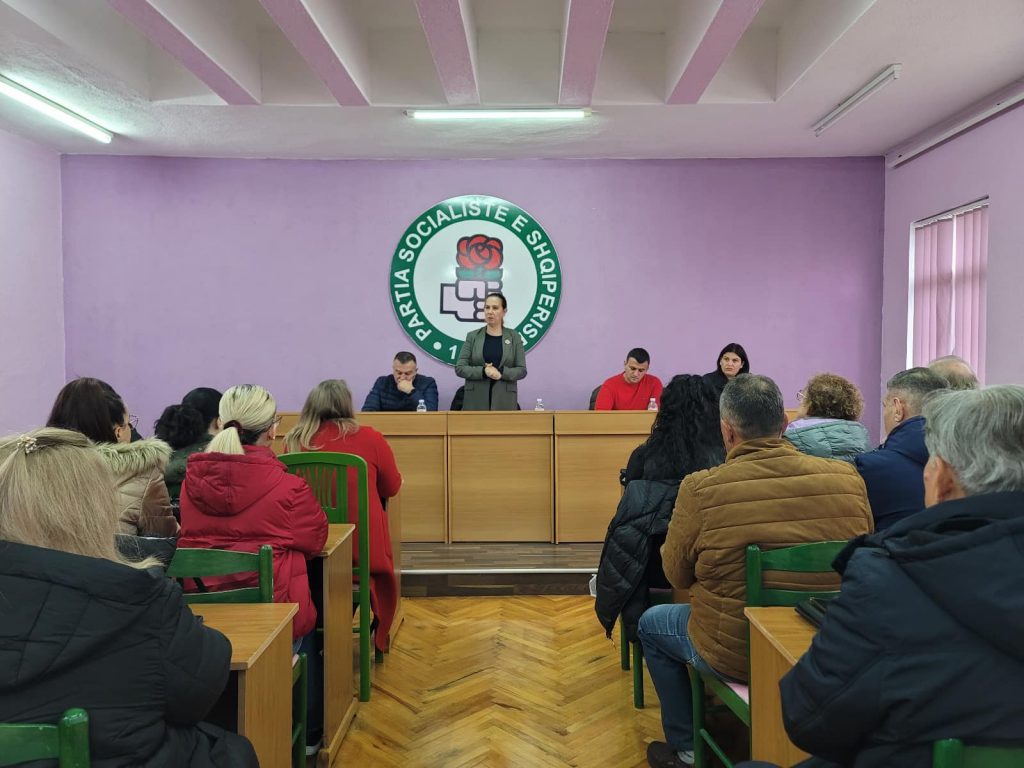 Kumbaro, takim me Asamblenë e PS-së në Gjirokastër