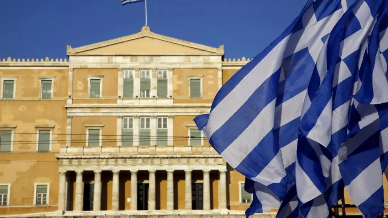 Greqi/ Mitsotakis mbledh qeverinë për miratuar rritjen e pagës minimale