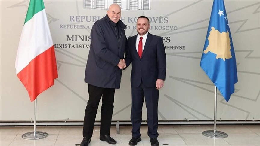 Kosovë, ministri Maqedonci takoi homologun e tij italian Crosetto