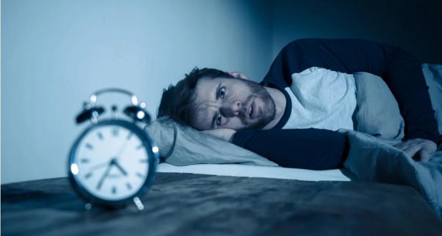 Gjumi i pakët ose i tepërt rrit rrezikun ndaj infeksioneve
