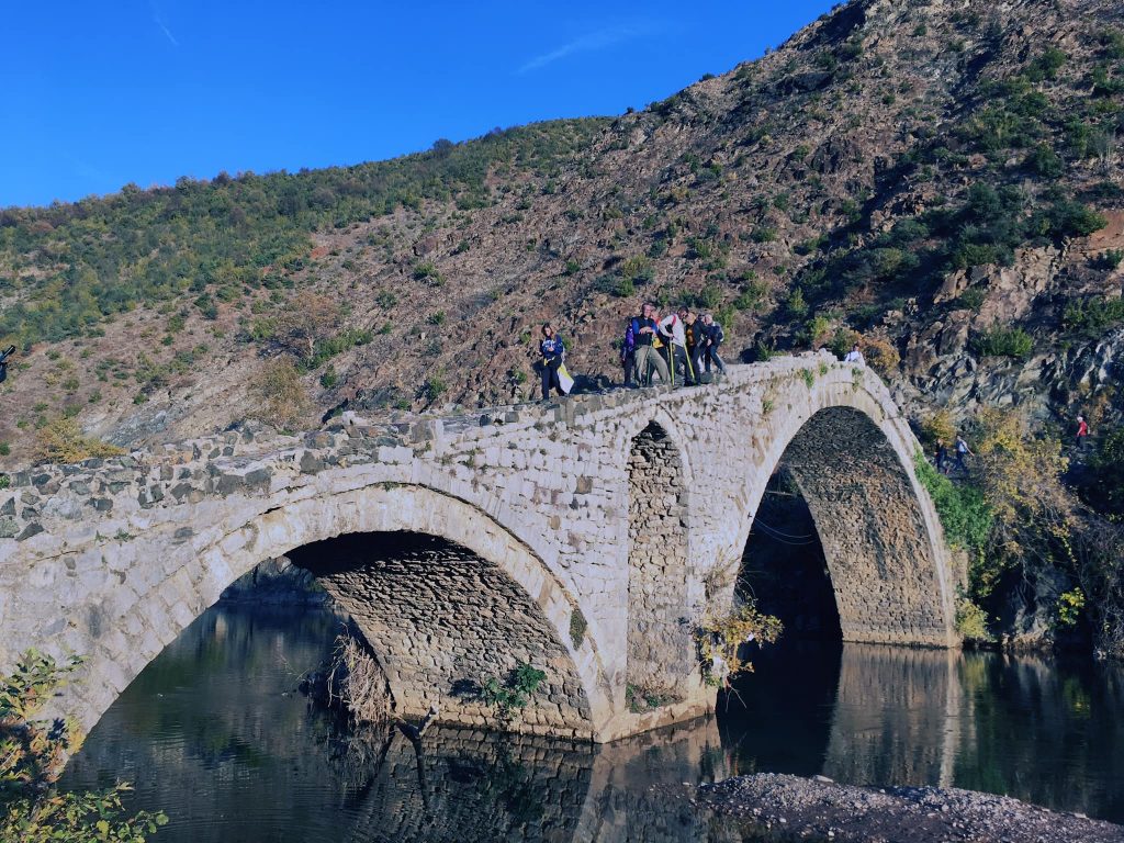 Ura mesjetare e Kamarës, një nga monumentet më të rëndësishme historike dhe arkitekturore