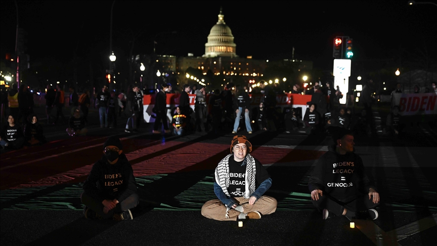 Protestuesit pro-palestinezë bllokuan kolonën e Bidenit në Washington
