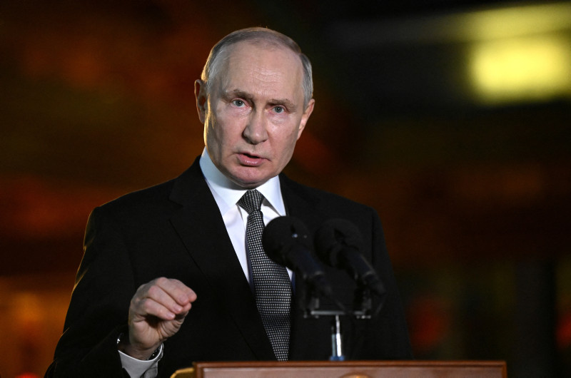 Putin: Drafti i Stambollit mund të jetë baza për negociatat e reja Moskë-Kiev