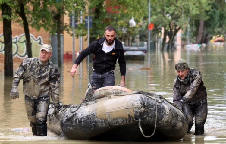 Përmbytjet në Itali, shkon në 13 numri i viktimave