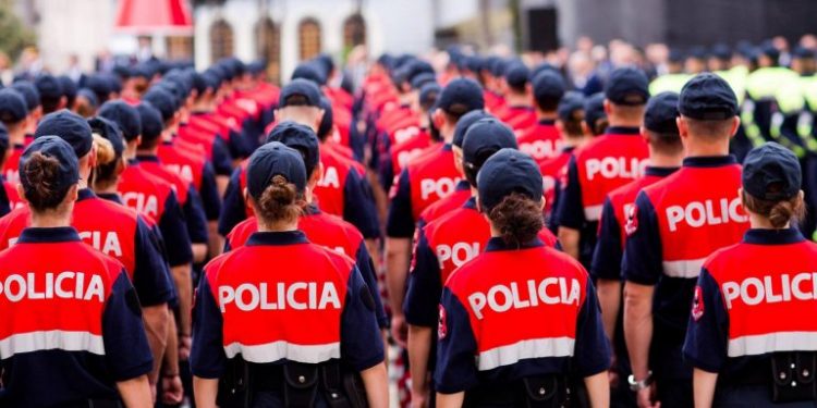 Ndryshime në Policinë e Shtetit/ Komisariati i Kavajës i rikthehet Policisë së Durrësit, Kruja kalon në varësinë e Tiranës, ja si riorganizohen blutë