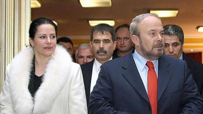  Xhoana Nano rishfaqet pas shumë vitesh në Shqipëri, ja si duket tani gruaja e ish- kryeministrit 
