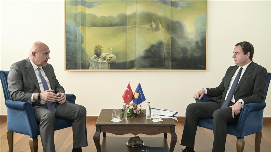 Kosovë, kryeministri Kurti u takua me pronarin e grupit 