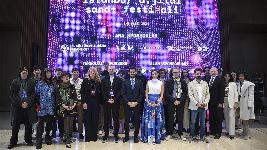 Fillon Festivali i Katërt i Artit Digjital në Istanbul