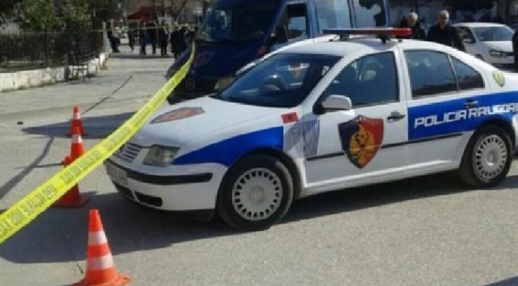 Kreu veprime të turpshme ndaj të miturës në hyrje të pallatit, arrestohet 59-vjeçari në Berat