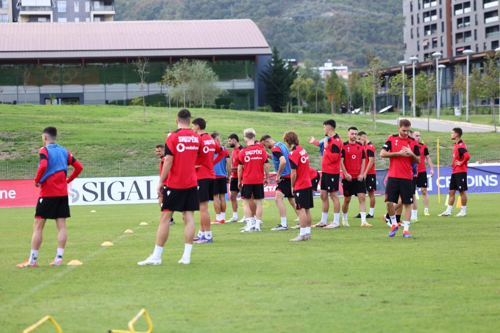 “Nations League”, Shqipëria mbyll përgatitjet për sfidën ndaj Çekisë në “Shtëpinë e Fubollit”