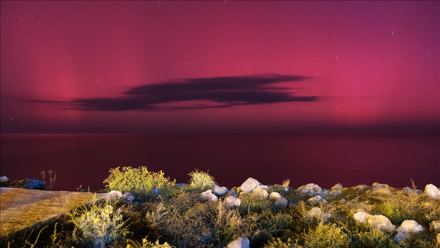 Aurora polare zbukuron qiellin në Kastamonu të Türkiyes