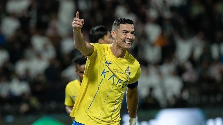 Cristiano Ronaldo arrin 1 miliard ndjekës në rrjetet sociale