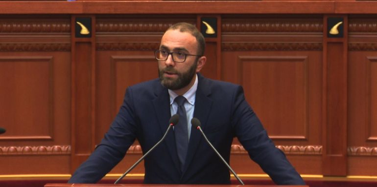 Bardhi: Votimi për mandatin e Xhaçkës në Kuvend ekzekutoi Reformën në Drejtësi