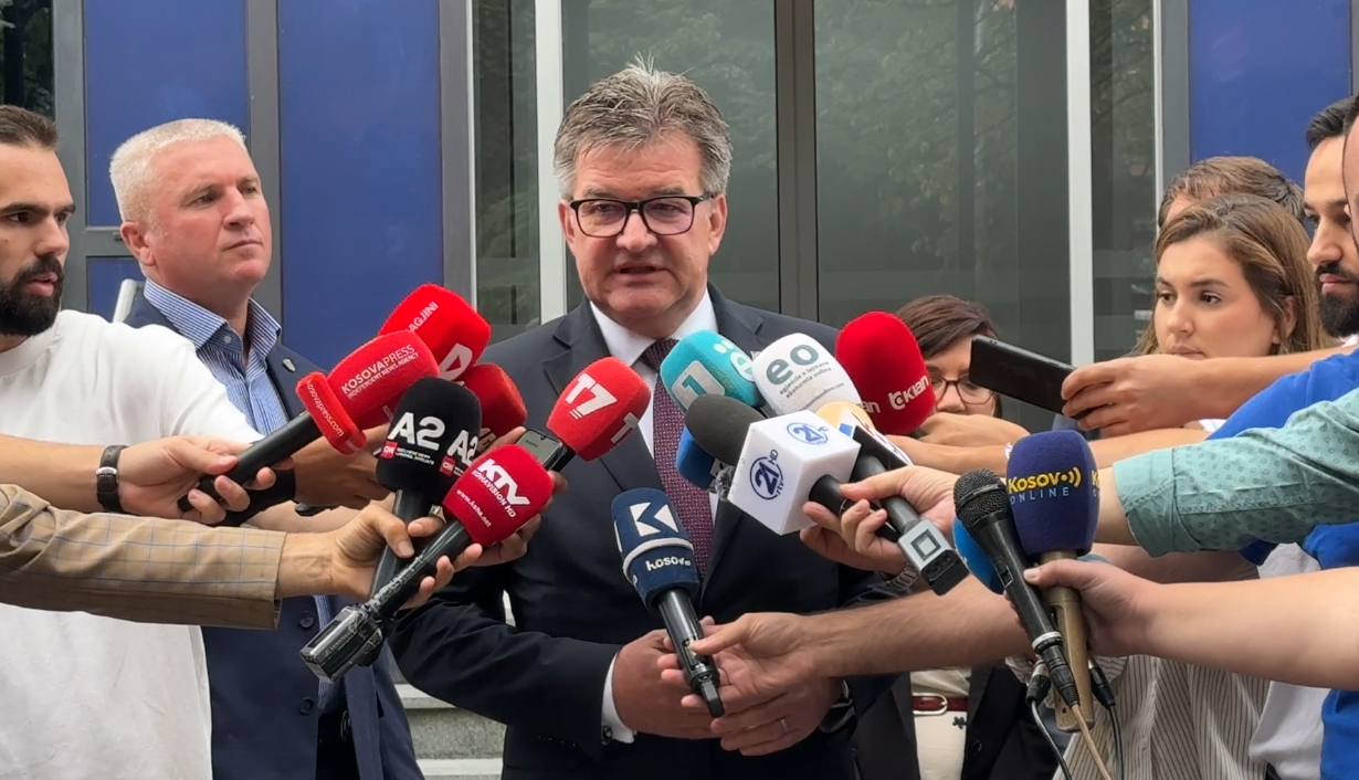 Lajçak pas takimit me Bislimin: Serbia ka tërhequr letrën e ish-kryeministres Ana Brnabiq