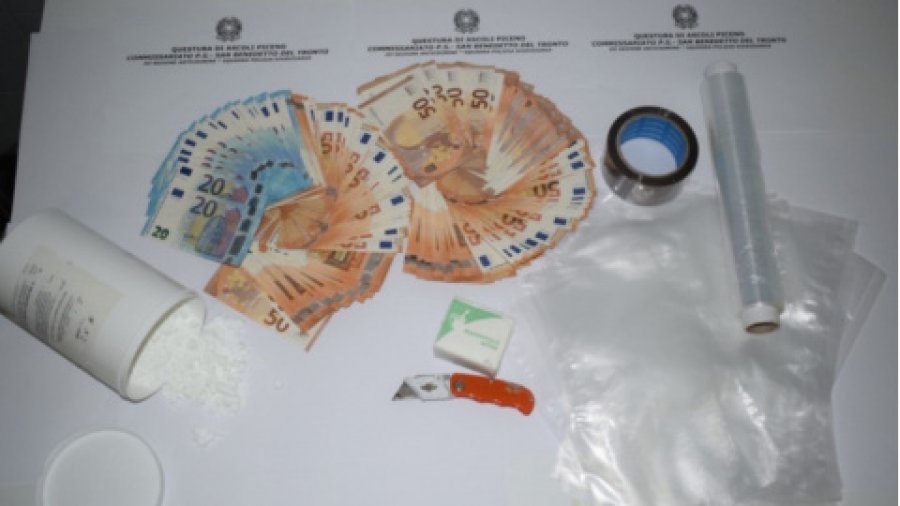Itali, arrestohen dy tregtarë kokaine, iu sekuestrohen edhe 13 mijë euro