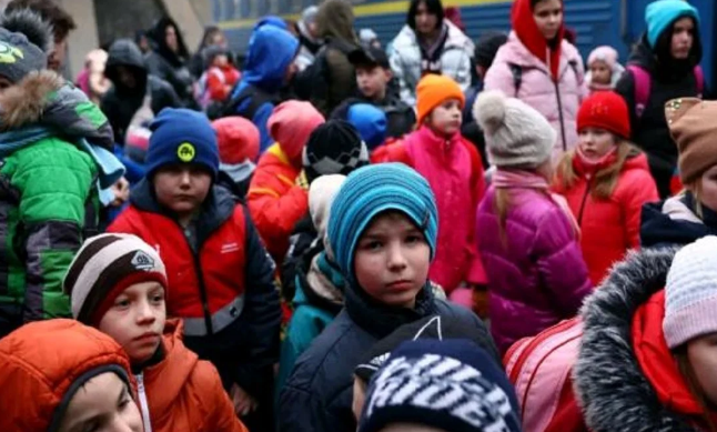 Fëmijët e ‘rrëmbyer’ ukrainas dënohen sepse nuk kënduan himnin kombëtar rus
