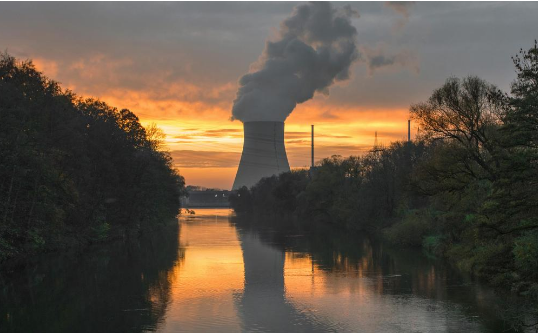Gjermania braktis energjinë bërthamore, mbyll tre centralet e saj të fundit