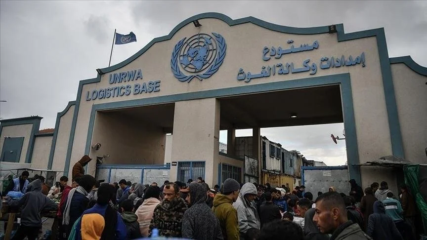 Izraeli paraqet kërkesë në OKB për mbylljen e UNRWA-së