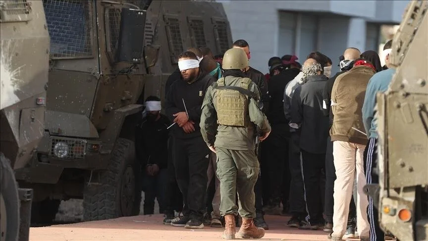 Forcat izraelite arrestuan shumë palestinezë në Bregun Perëndimor