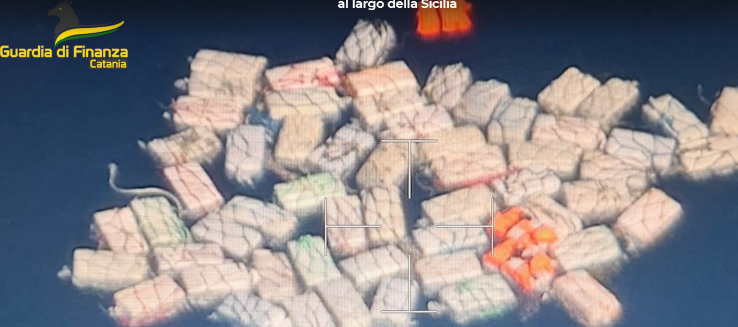Sekuestrohen 2 tonë kokainë me vlerë 400 mln euro në Siçili të Italisë
