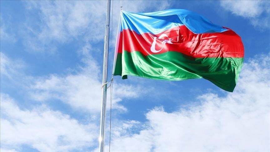 Azerbajxhani dënon djegien e flamujve të Türkiyes dhe Azerbajxhanit në Armeni