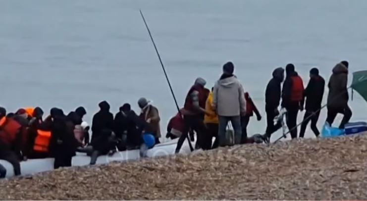 Britania nxjerr shifrat për herë të parë, sa shqiptarë kanë aplikuar për azil