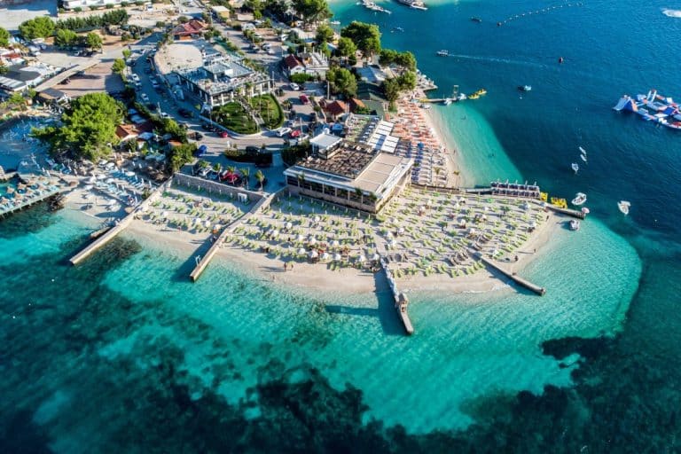 “Traveling Lifestyle”:  Shqipëria – kjo perlë e fshehur, një nga destinacionet më trendi në Evropë