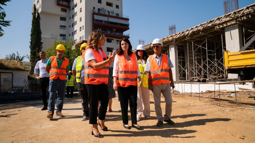 Koçiu: Vijon me intensitet puna për ndërtimin e Korpusit të Laboratorëve të rinj në Institutin e Shëndetit Publik