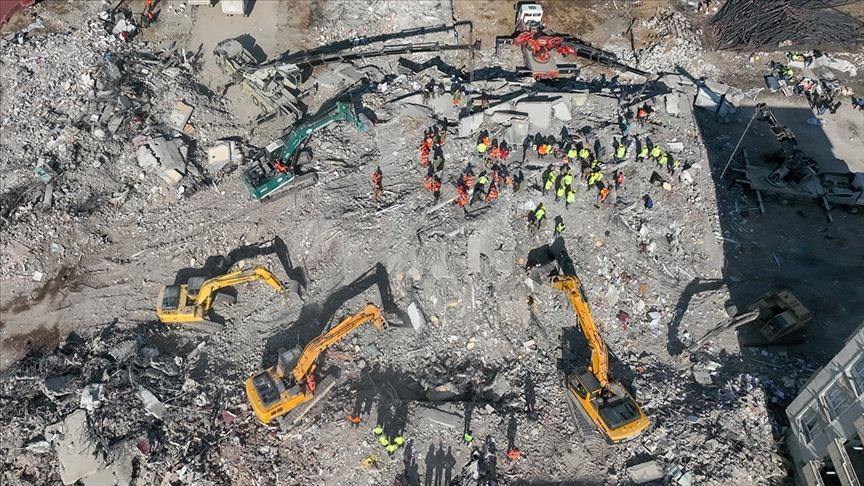 Mbi 29.600 të vdekur nga tërmetet e fuqishme në Türkiye