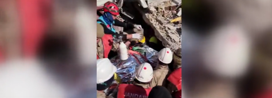 Mrekullia në orën e 175 të tërmetit në Antakia! Shpëtohet nëna dhe 2 fëmijët e saj