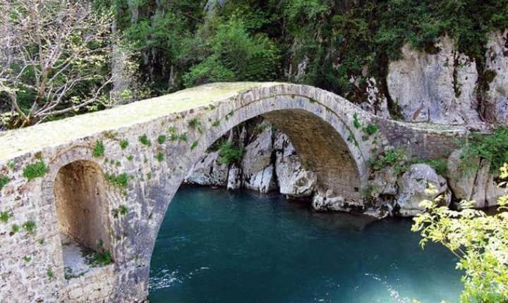 SPECIALE/ Urat e harruara mbi lumin Mat! Për urën e Vashës dhe urën e Skurës kujdesen vetëm banorët e zonës